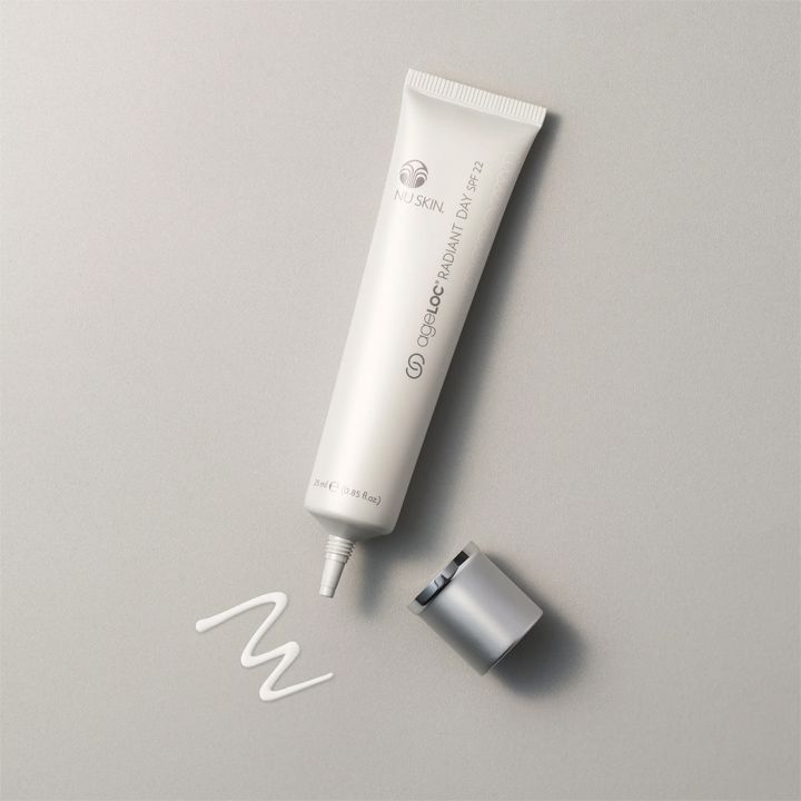 AgeLOC Radiant Day SPF 22